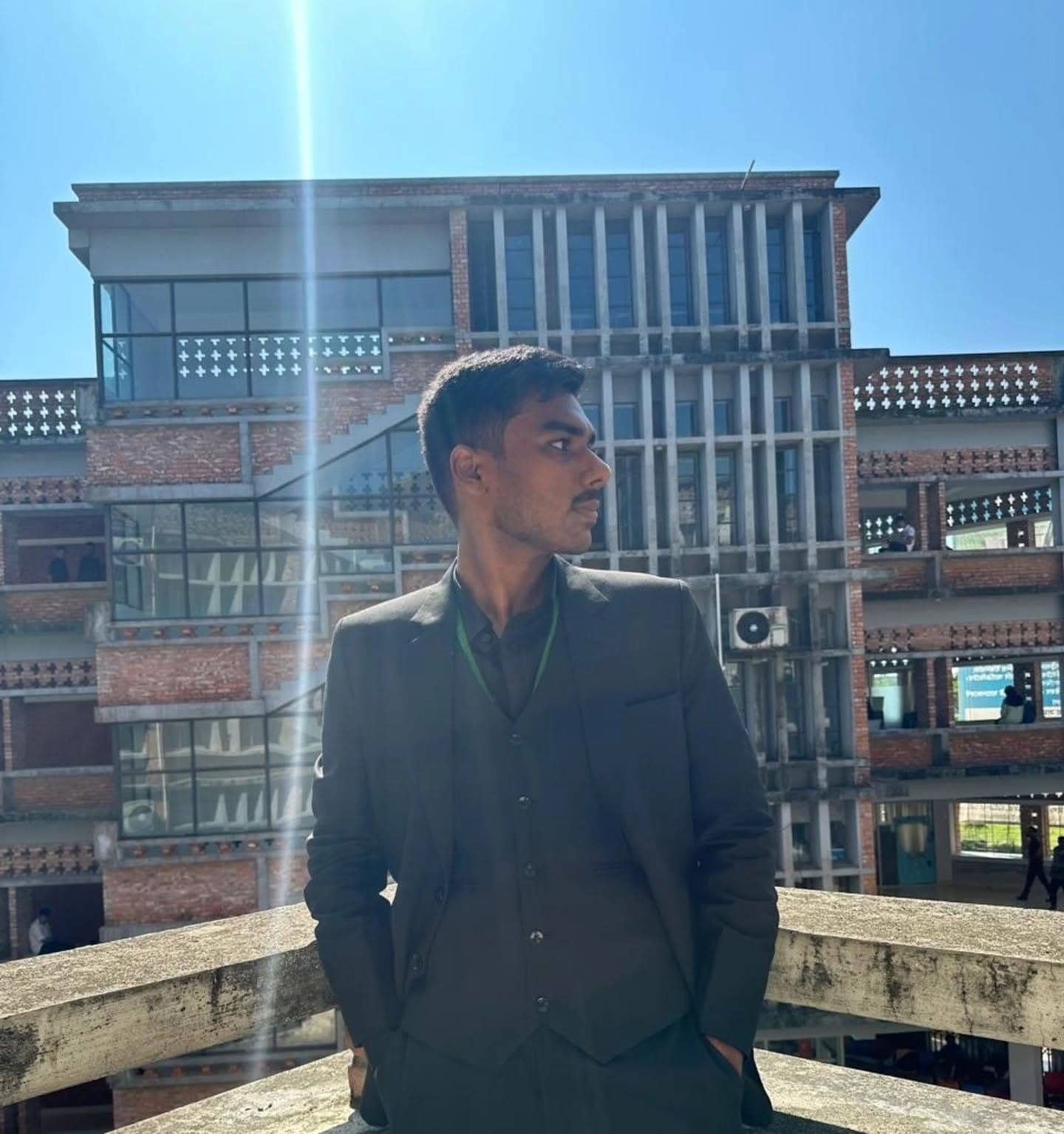 Badar Hossain, Co-Founder and Chief Operating Officer of Ravenence Limited — at a project presentation, Leading University